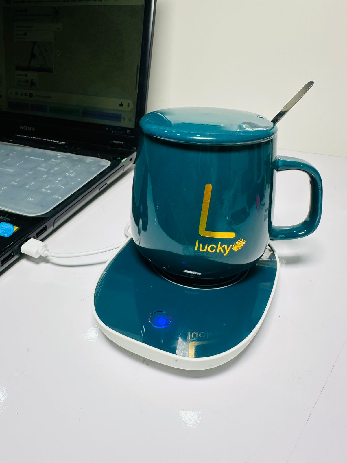 PLATILLO CALENTADOR DE BEBIDAS CON PUERTO USB